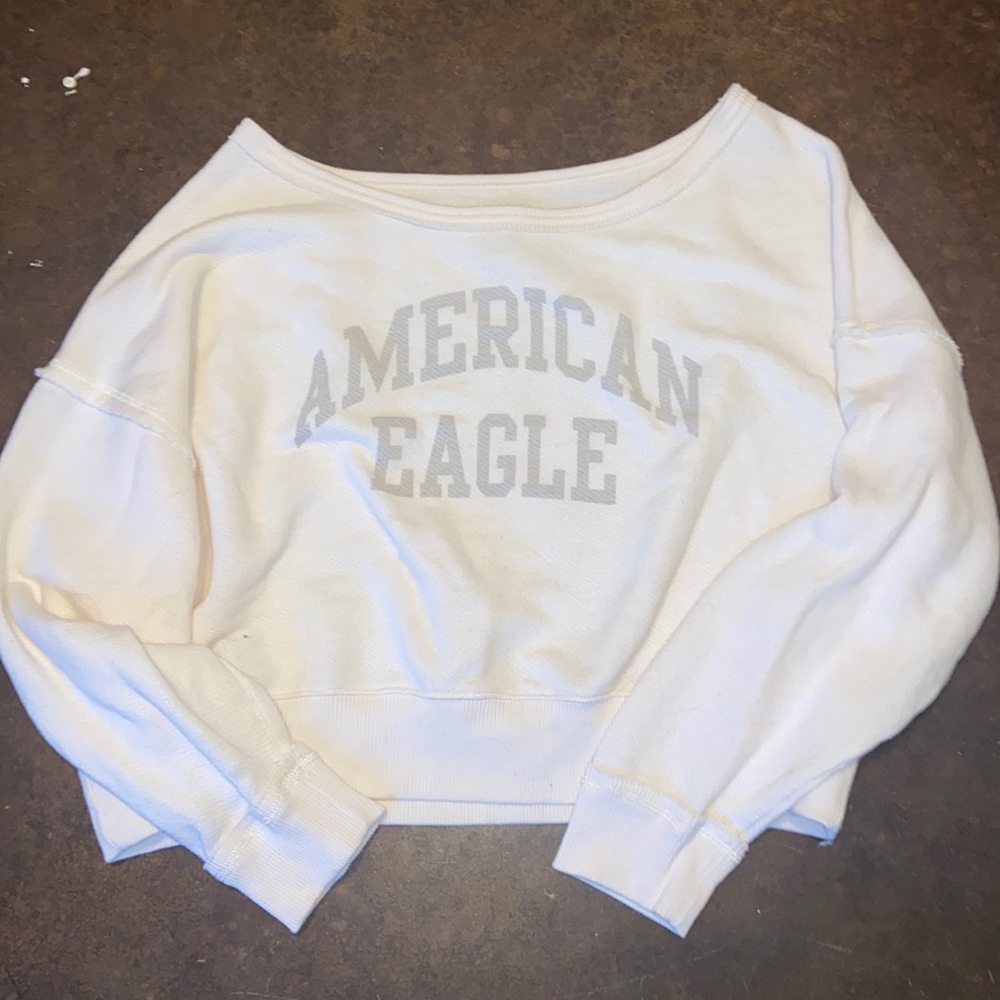 American eagle on or off the shoulder